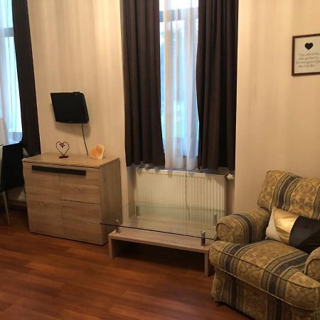 Quiet -Residential Area 2 Bedroom+Living Room Apartment Szombathely Kültér fotó