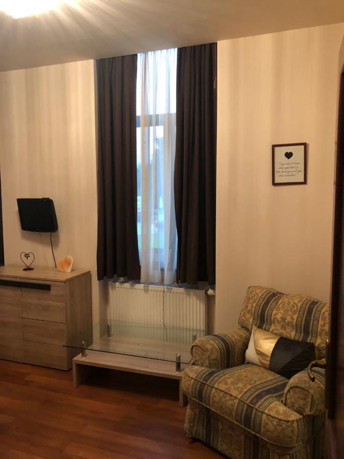 Quiet -Residential Area 2 Bedroom+Living Room Apartment Szombathely Kültér fotó